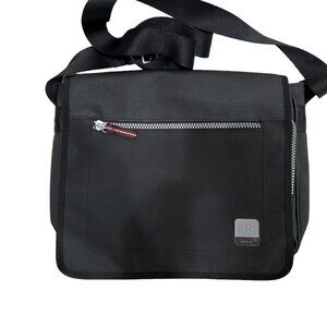 Kenneth Cole Reaction Black Messenger Bag - New